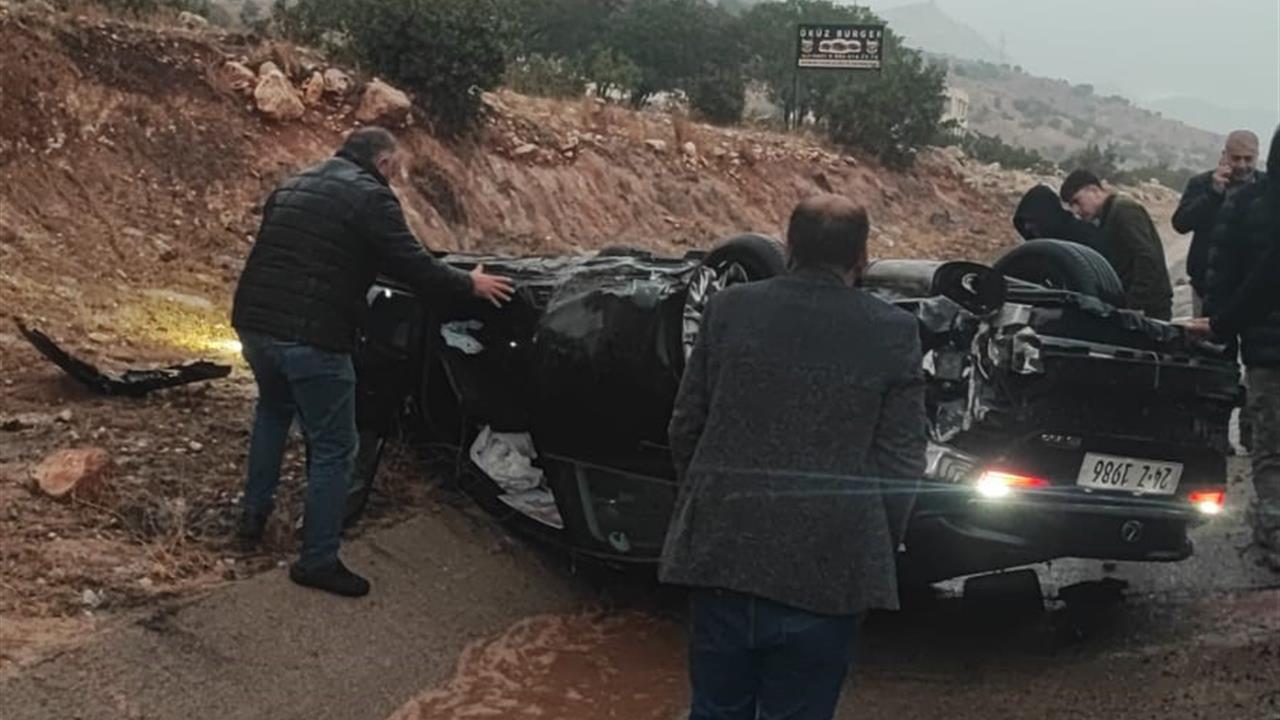 Şırnak Cizre'de Kontrolden Çıkan Otomobil Takla Attı, 2 Yaralı
