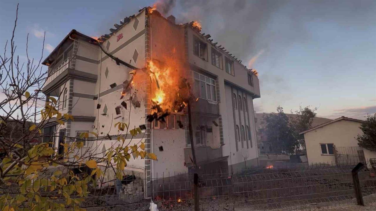 Konya Kulu'da Müstakil Evde Çıkan Yangında Maddi Hasar Oluştu