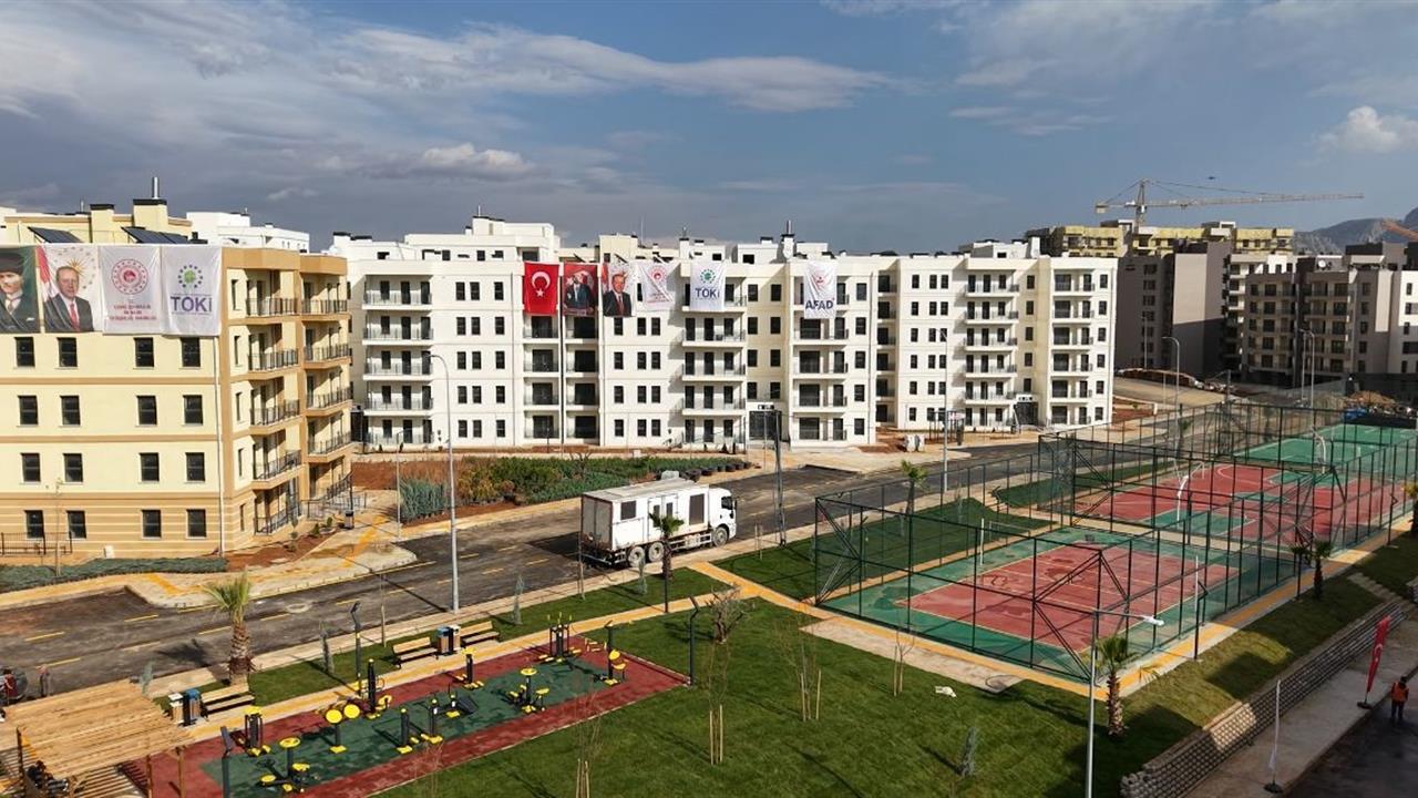 Hatay'da 98 Bin 74 Bağımsız Bölümün Kurası Çekildi