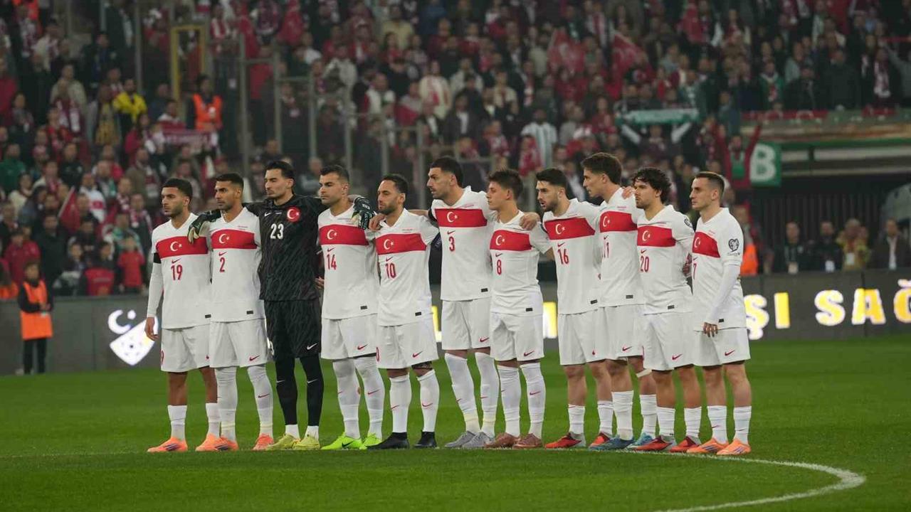 Bursa'da Türkiye, Bulgaristan'a Karşı 1-0 Önde