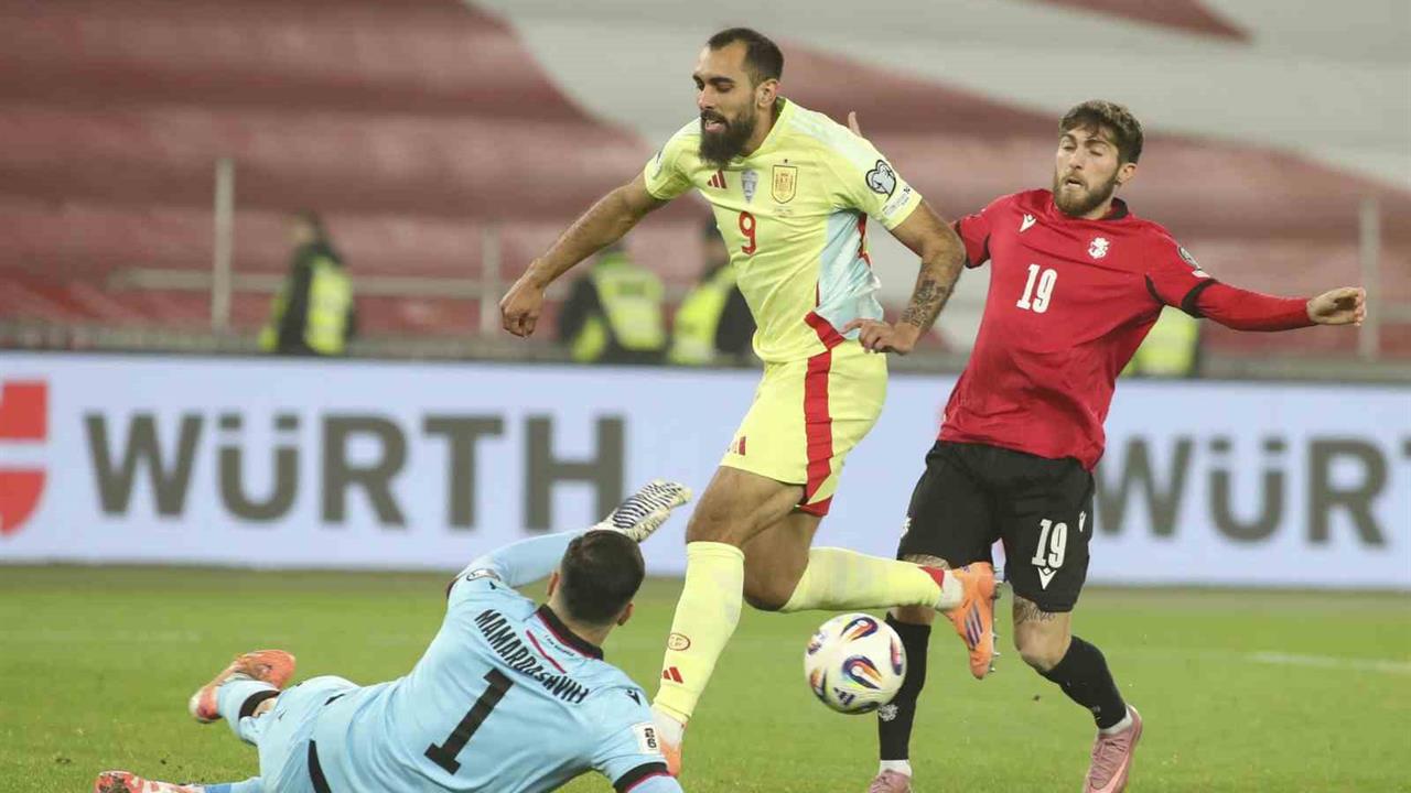 İstanbul'da İspanya, Gürcistan'ı 4-0 Yenerek Liderliğini Sürdürdü