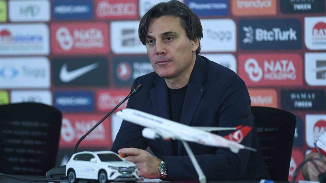 Bursa'da A Milli Takım'ın Bulgaristan'ı 2-0 Yendiği Maç Sonrası Montella Açıklamalarda Bulundu