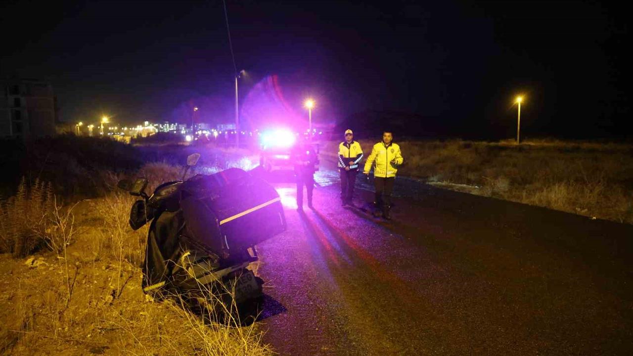 Nevşehir'de Kediye Çarpmamak İçin Ani Fren Yapan Motosikletli Yola Savruldu