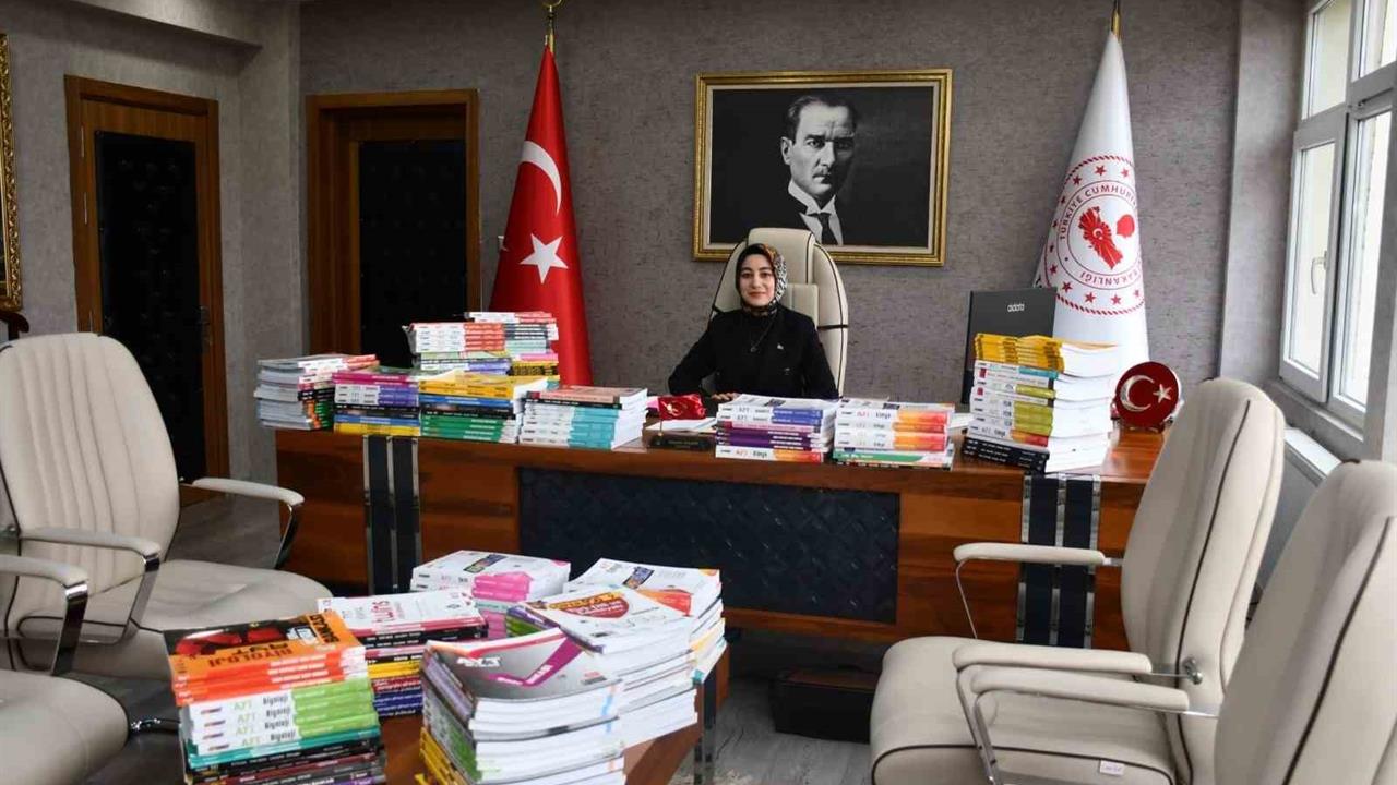 Erzurum Olur'daki Ormanağzı Köyü Derneği, Öğrencilere Kitap Desteği Sağladı