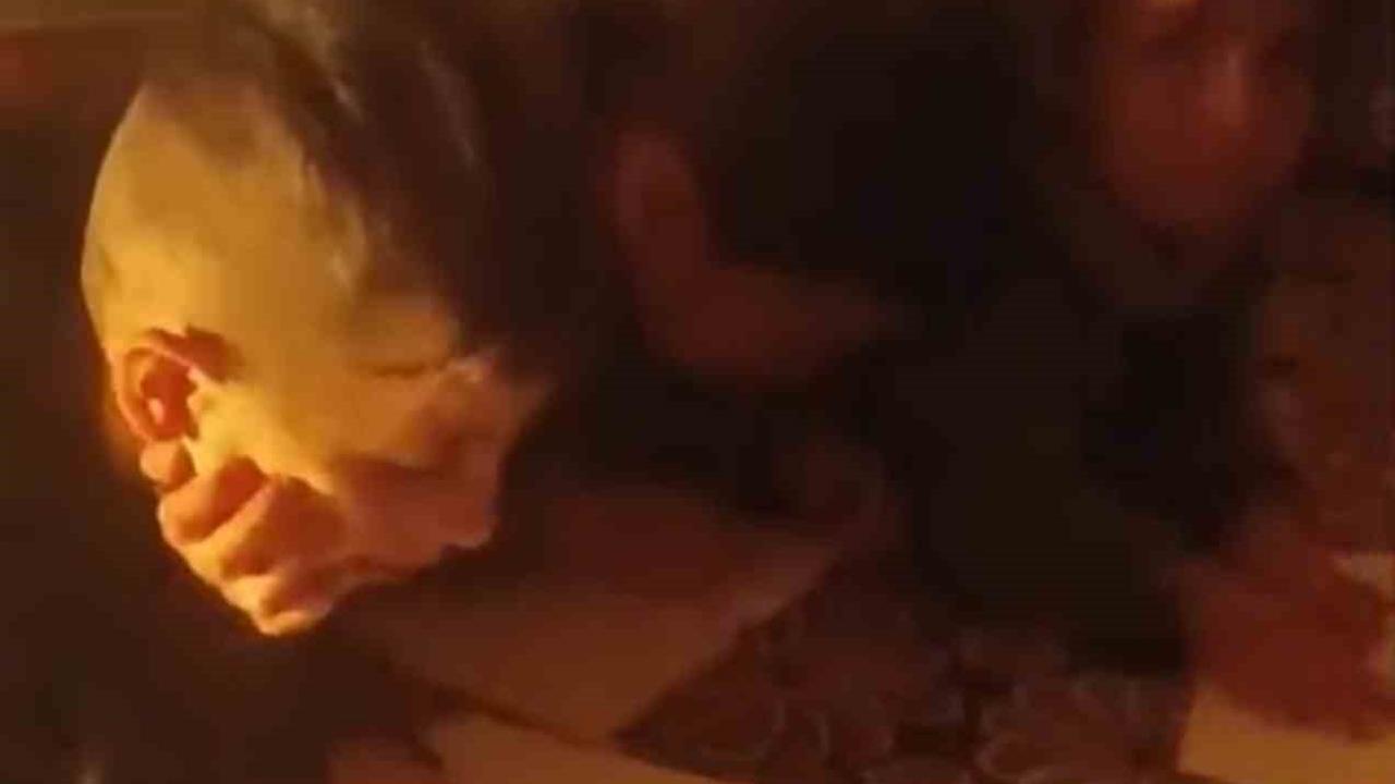 Hakkari Yüksekova'da Elektrik Kesintisi Nedeniyle Öğrenciler Zor Durumda