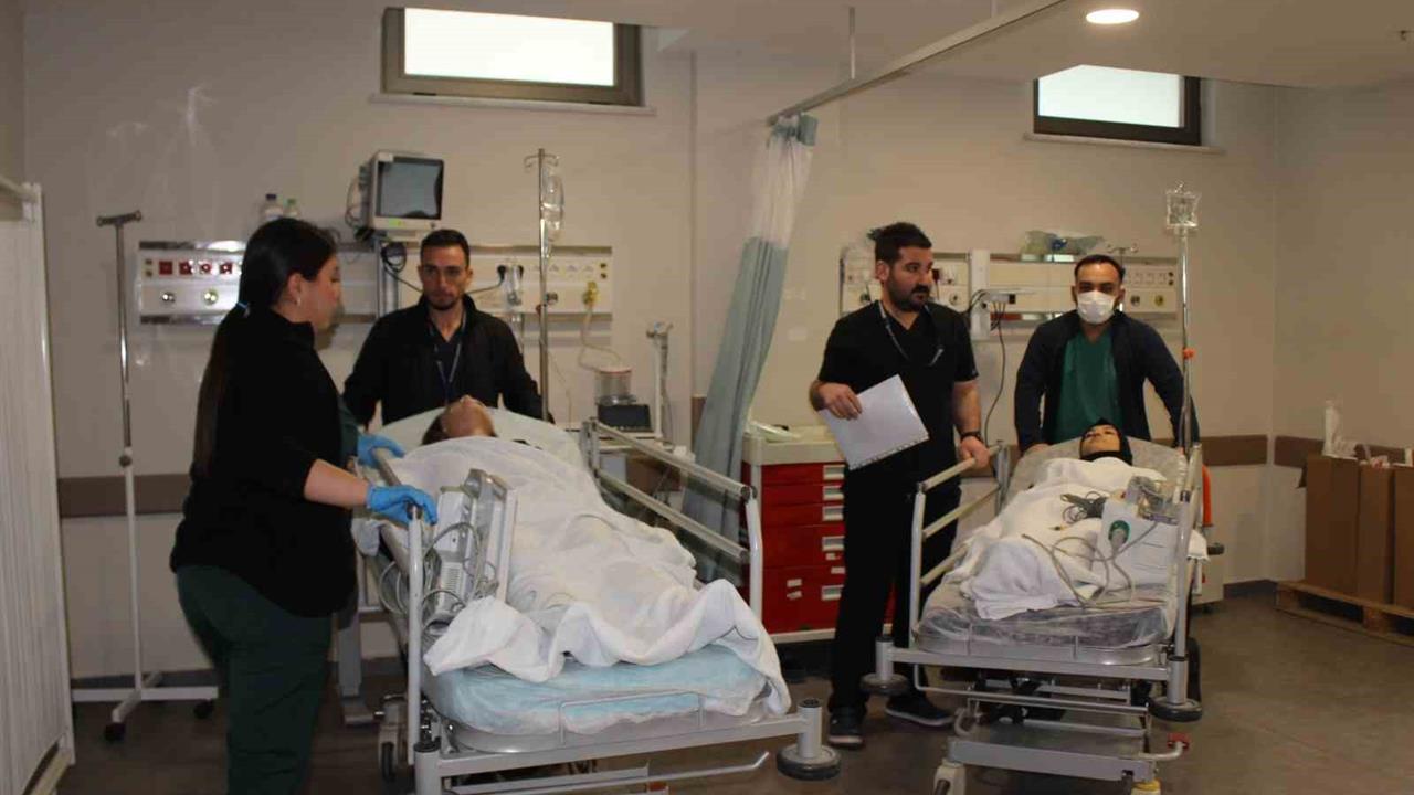 Kahramanmaraş Sular Akademi Hastanesi'nde Gerçekleştirilen Afet Tatbikatında Koordinasyon Test Edildi