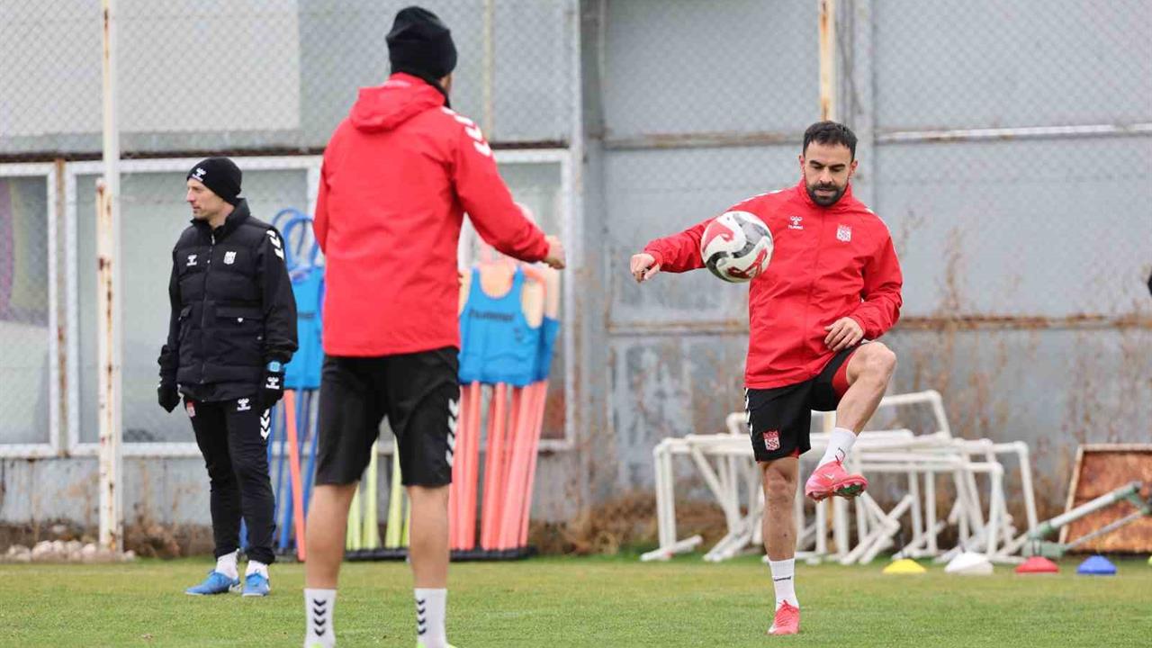 Sivasspor, Erokspor ile Oynayacağı Maçın Hazırlıklarına Devam Ediyor