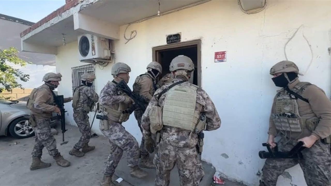 Batman'da Gerçekleştirilen Operasyonlarda 2 Binden Fazla Silah Ele Geçirildi