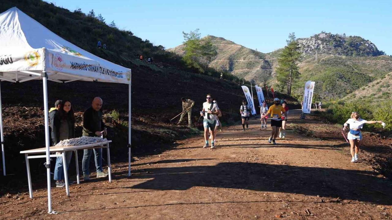 Marmaris Ultra Trail Maratonu'nda Tohum Dağıtımı Etkinliği Gerçekleştirildi