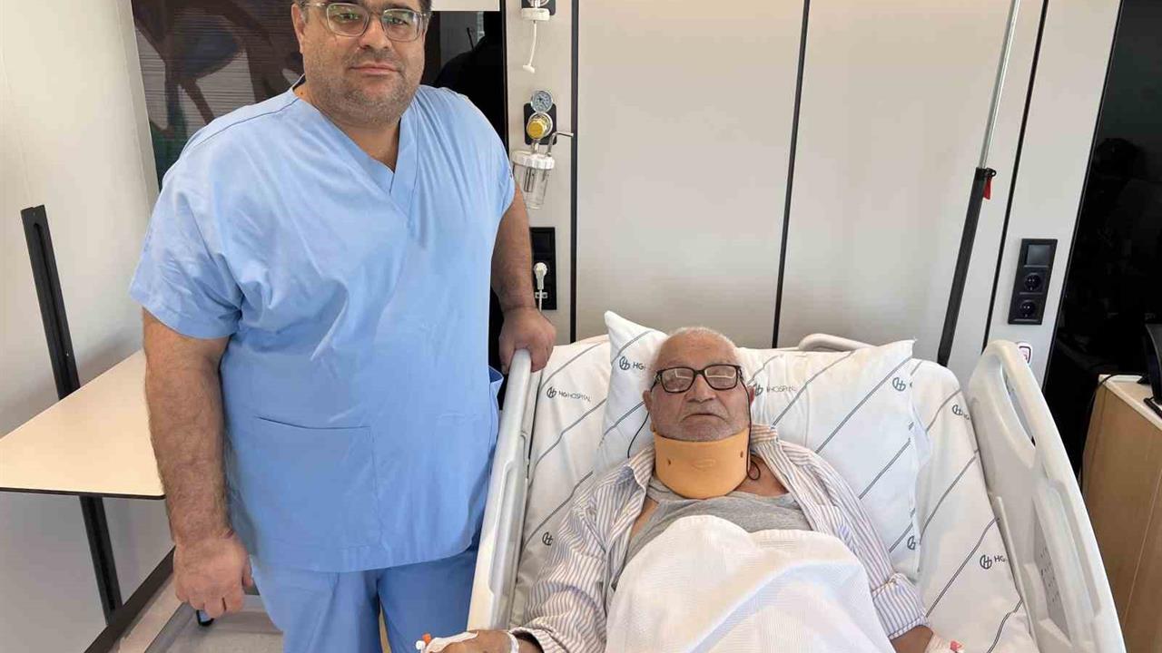 Kahramanmaraş'ta 86 Yaşındaki Hastaya Yeni Teknikle Ameliyat Uygulandı