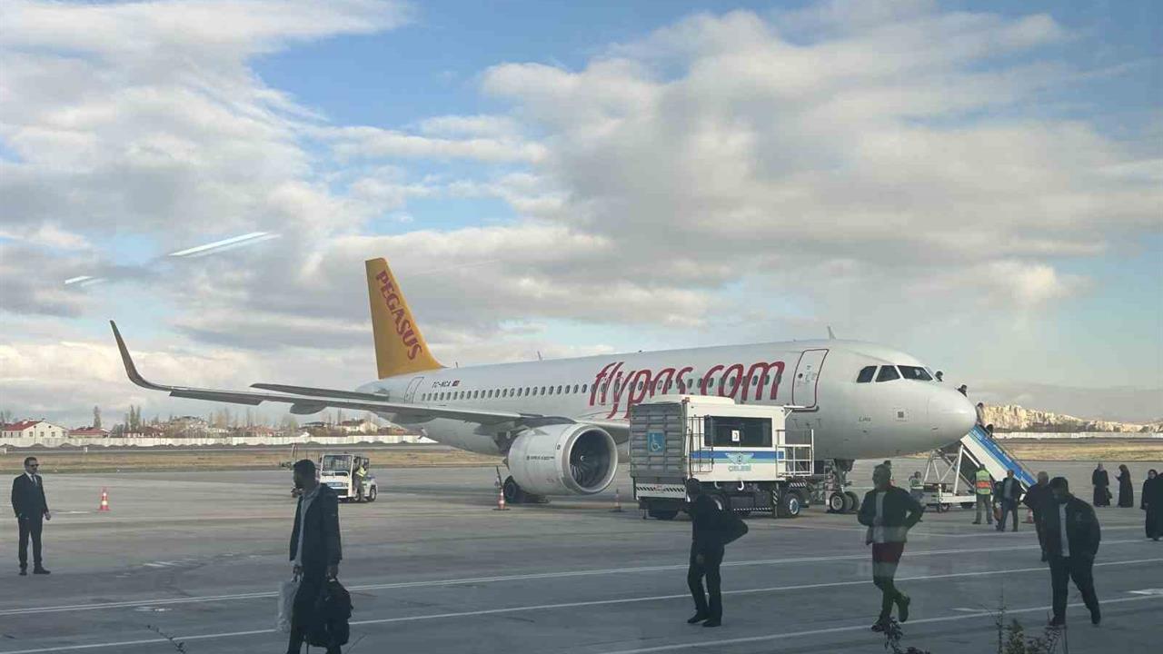 Van Ferit Melen Havalimanı'nda Uçuşlar Yeniden Başladı, Pistler Hazır