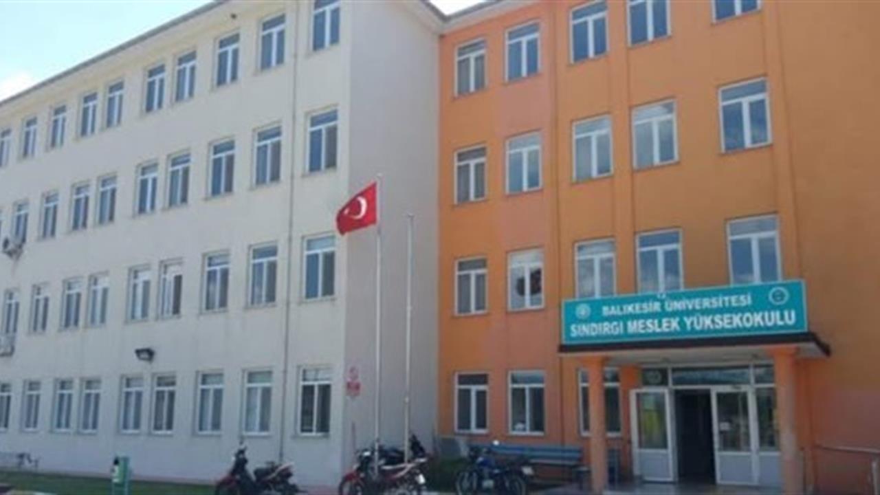 Sındırgı'dan Balıkesir'e Nakledilen Öğrencilerin Eğitim Süreci Başladı