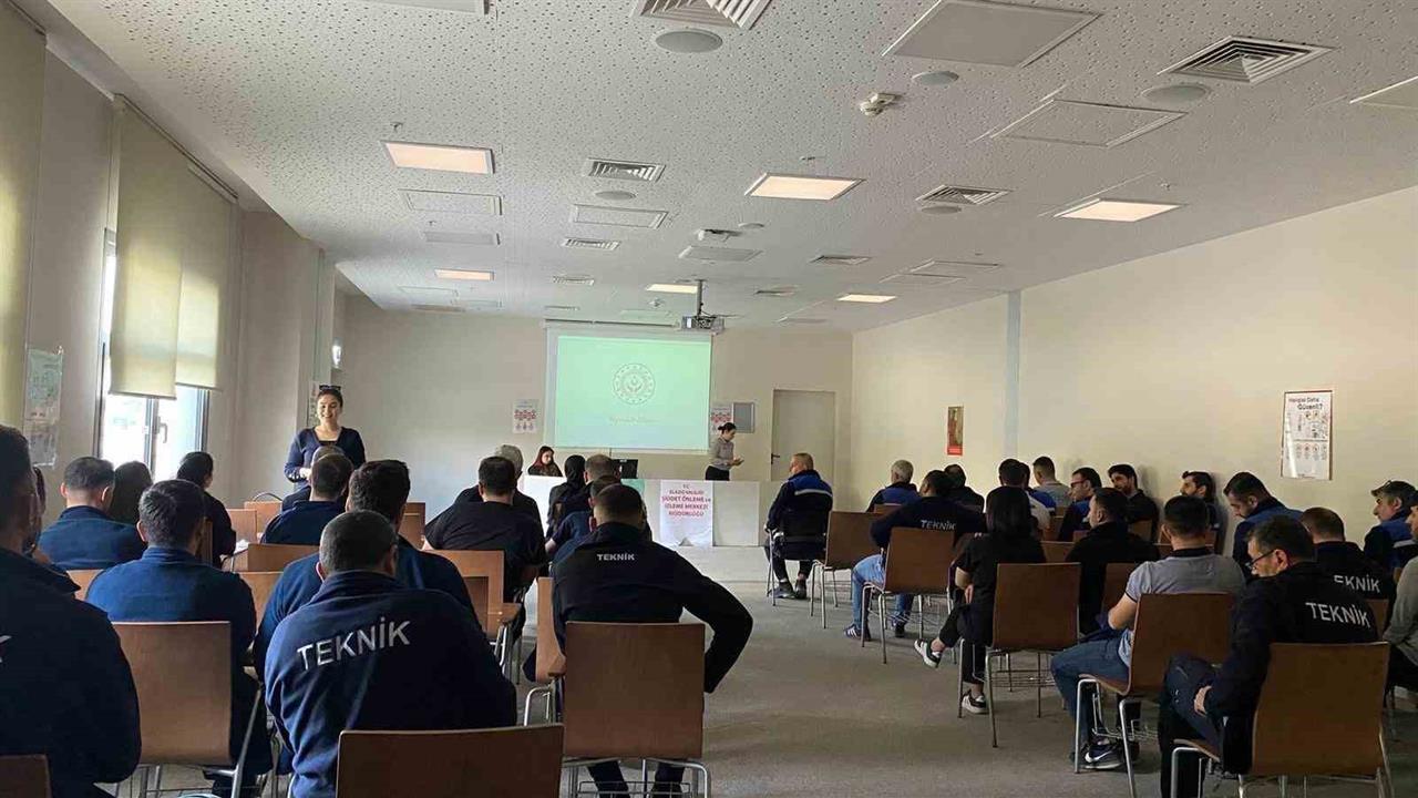 Elazığ'da Kadına Yönelik Şiddetle Mücadele Eğitimi Verildi