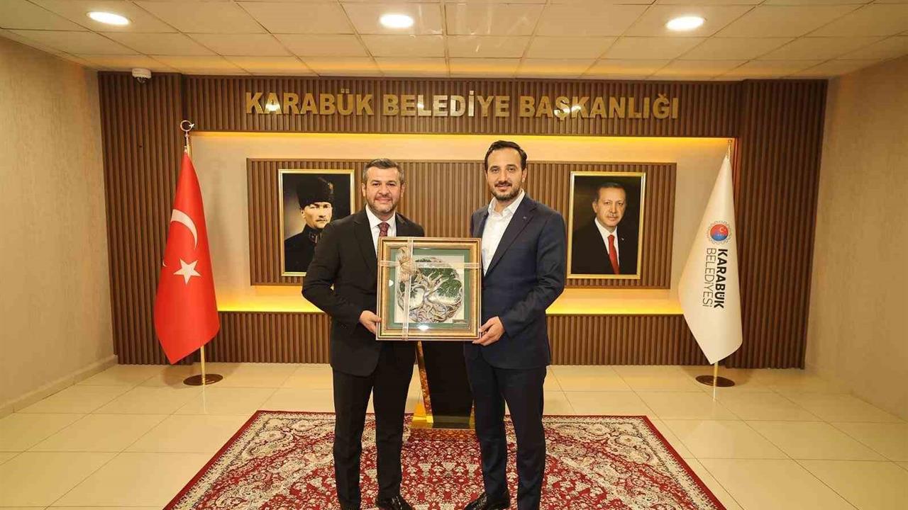 Karabük'te Özdemir'den Çetinkaya'ya Belediyecilik Temalı Ziyaret Gerçekleşti