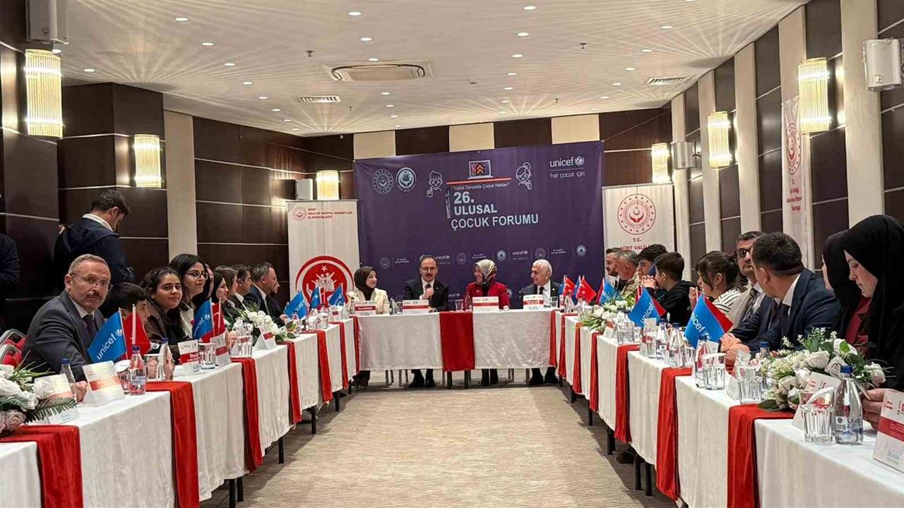 Siirt'te 20 Kasım Dünya Çocuk Hakları Günü Kapsamında Ulusal Çocuk Forumu Yapıldı