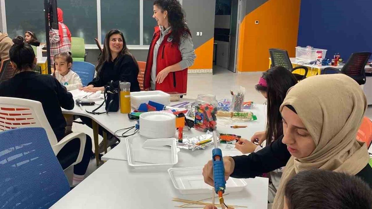 Kayseri'de 11-16 Kasım Tarihleri Arasında Bilim Atölyeleri Gerçekleştirildi