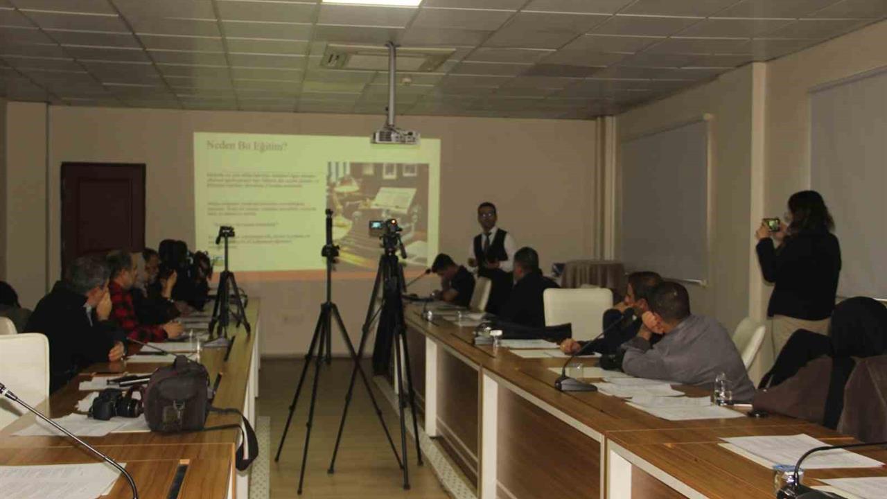 Şanlıurfa'da Basın Mensuplarına Yönelik "Bağımlılıkla Mücadele ve İntiharı Önleme" Eğitimi Düzenlendi