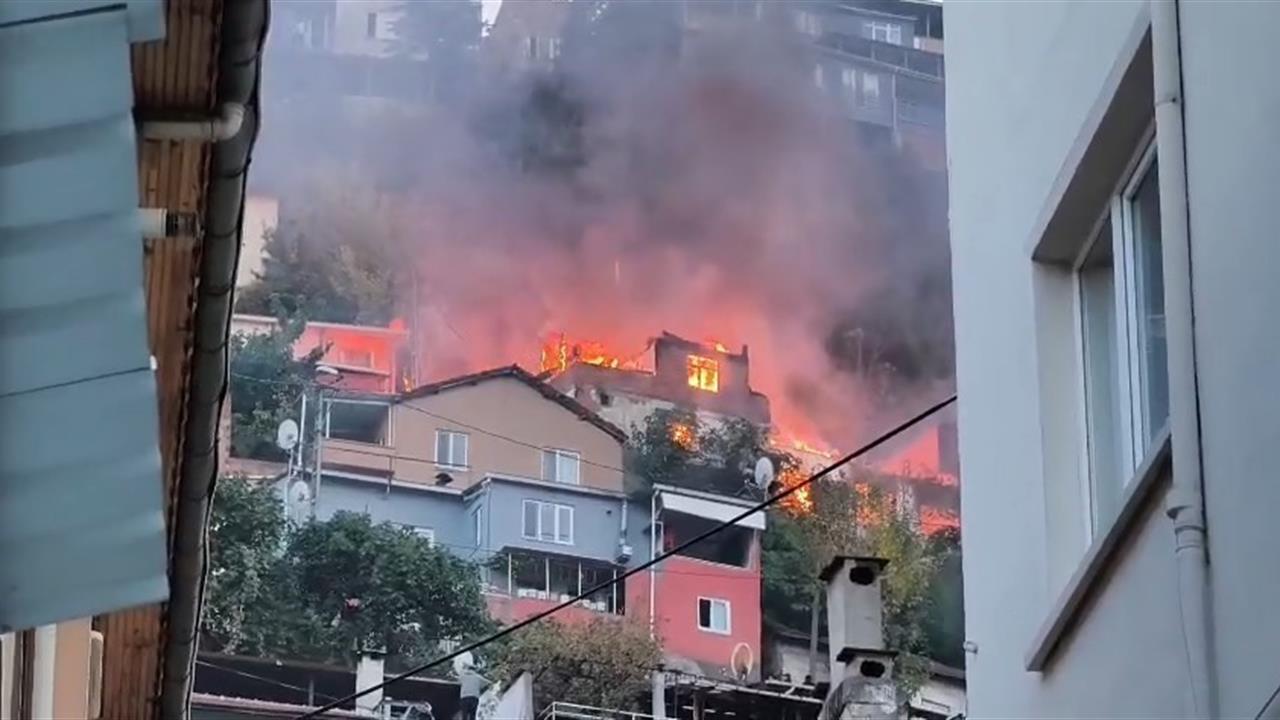 Bursa Osmangazi'de Çıkan Yangında 78 Yaşındaki Ev Sahibine Ulaşılamadı