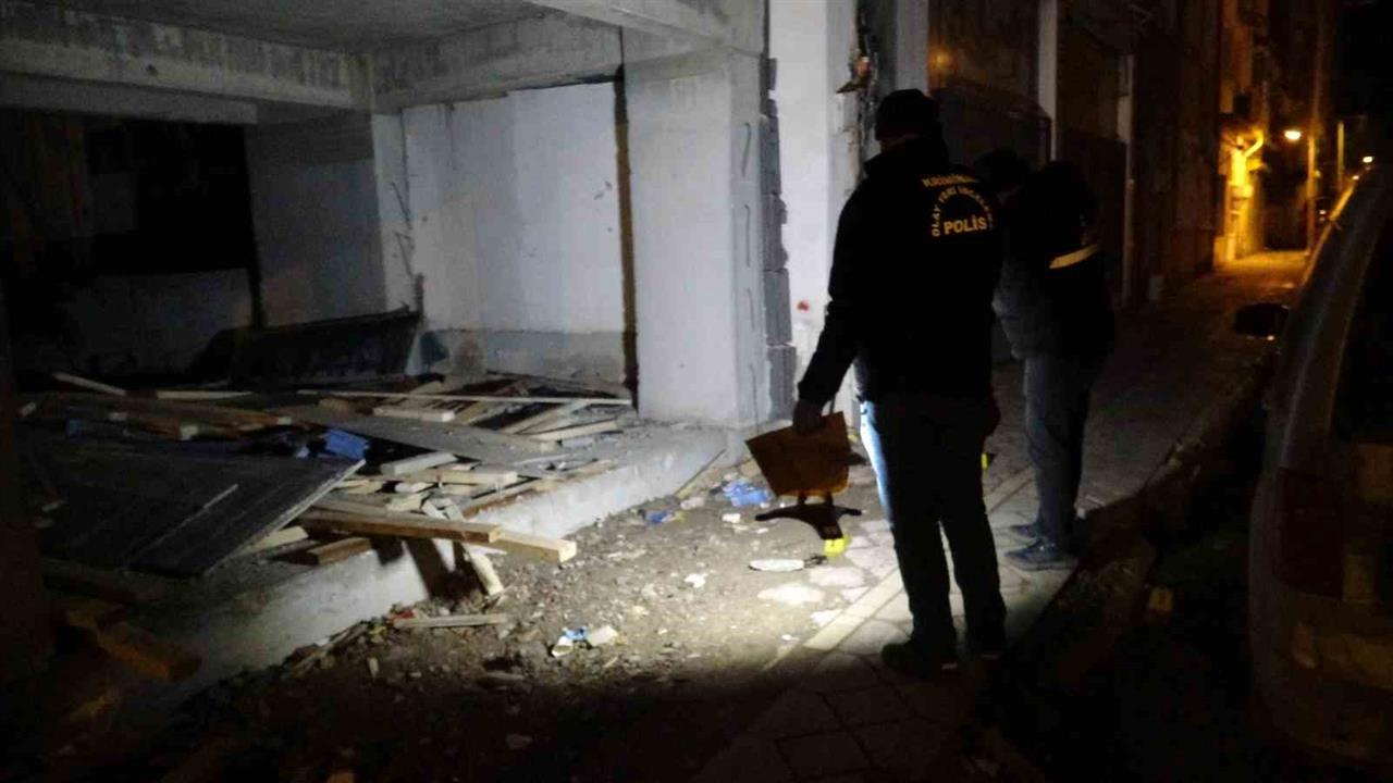 Malatya Yeşilyurt'ta Kız Meselesi Nedeniyle Çıkan Kavgada 1 Genç Yaralandı