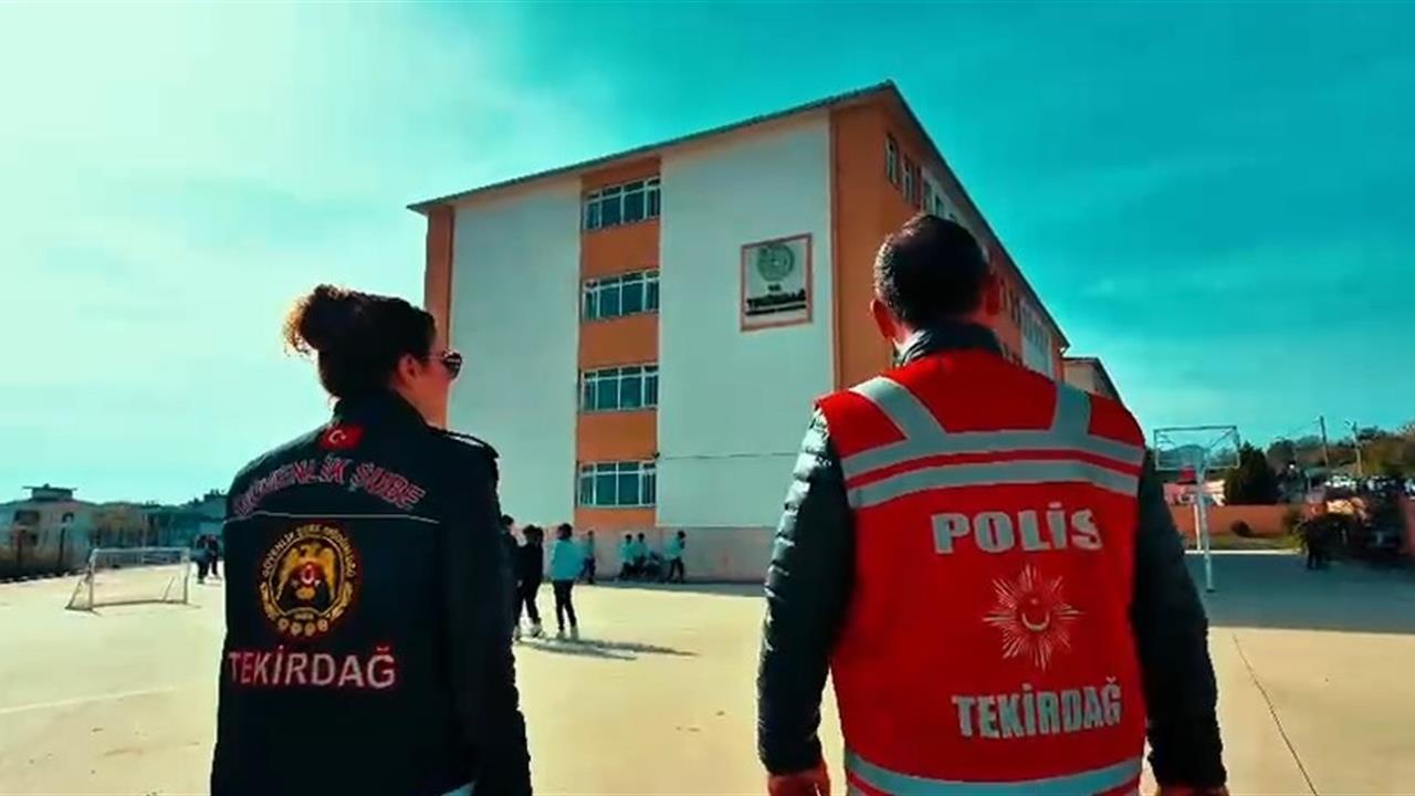 Tekirdağ'da Okul Çevrelerinde 1.627 Polisle Geniş Denetim Yapıldı