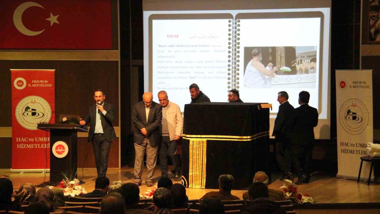 Erzurum'da Umre Yolculuğuna Hazırlık İçin Eğitim Semineri Yapıldı