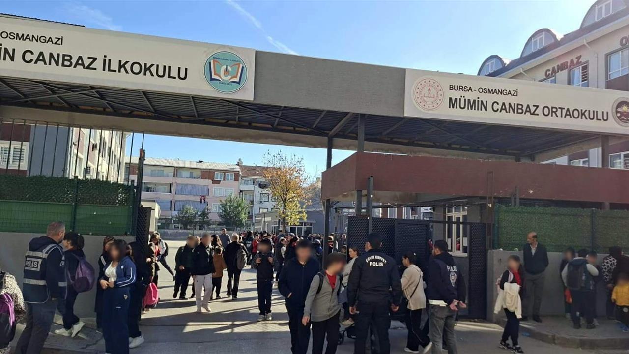 Bursa'da Okul Çevrelerinde Yapılan Denetimlerde 47 Okul Kontrol Edildi