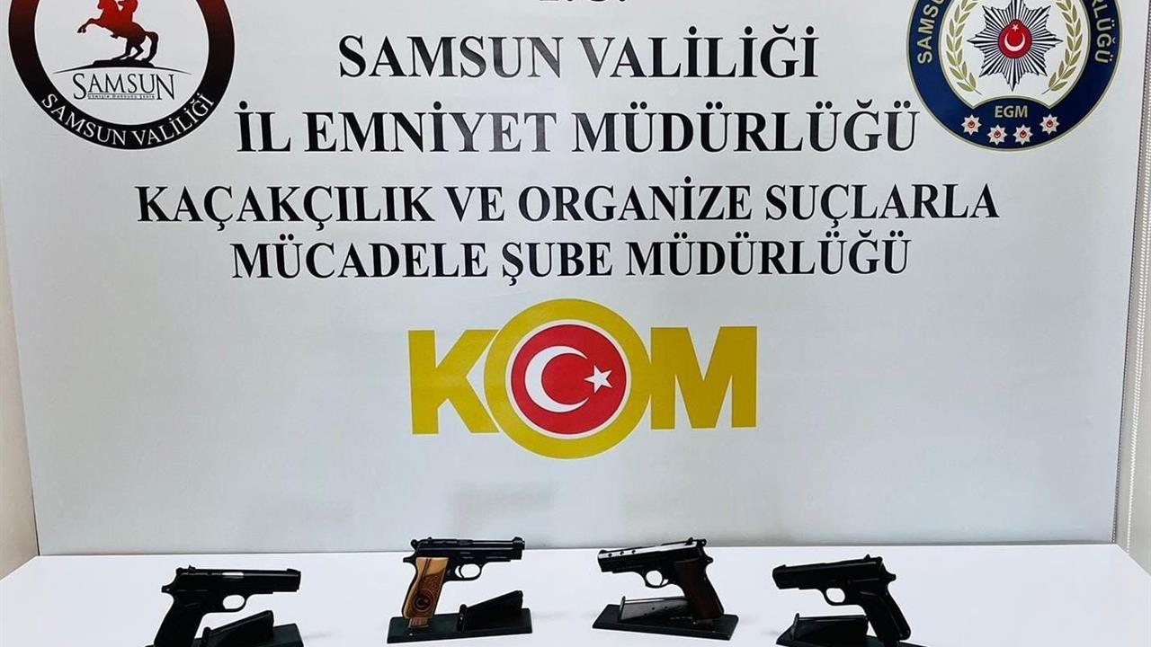 Samsun İlkadım'da Gerçekleşen Kaçak Silah Operasyonunda 4 Tabanca Ele Geçirildi
