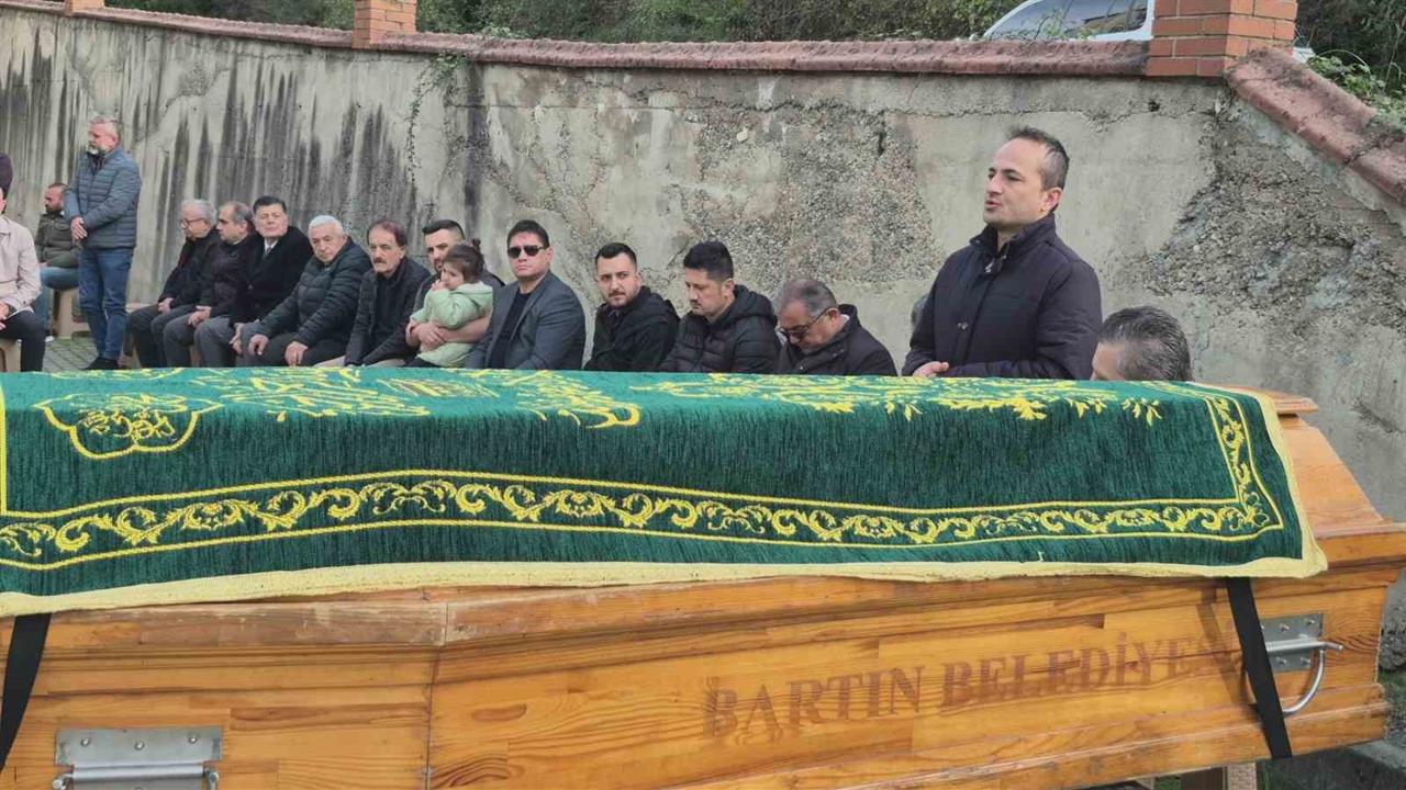 Bartın'da Gazeteci Hikmet Sönmez İçin Helalleşme Töreni Düzenlendi