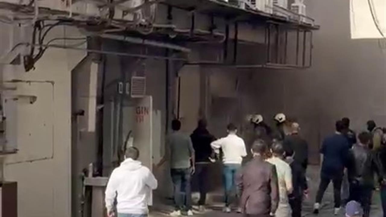 İstanbul Bağcılar'daki İSTOÇ Ticaret Merkezi'nde Yangın Çıktı