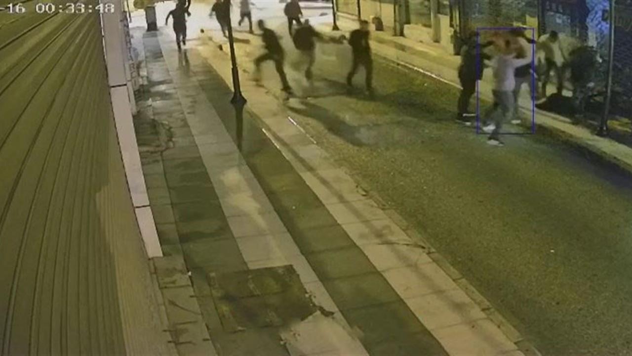 Elazığ Merkez Çarşı Mahallesi'nde 10 Kişilik Grup Darp Etti