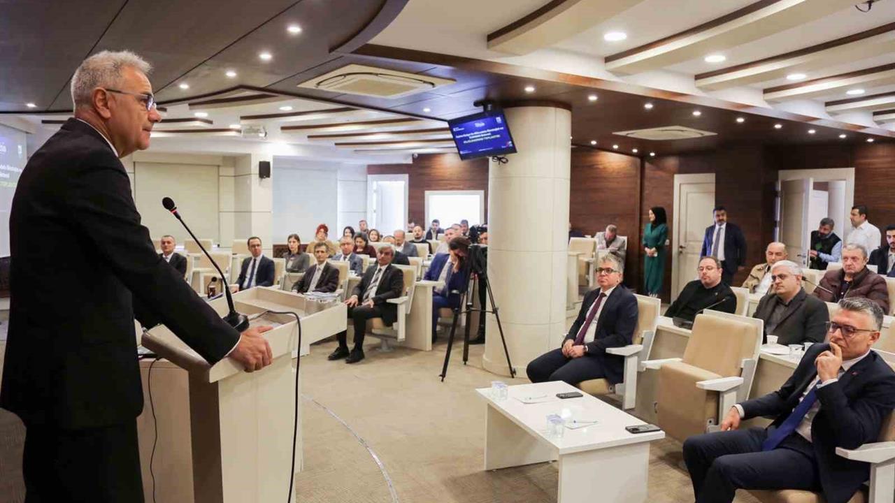 Sivas'ta Gerçekleştirilen Toplantıda Sahte Belgeyle Mücadele Stratejileri Ele Alındı