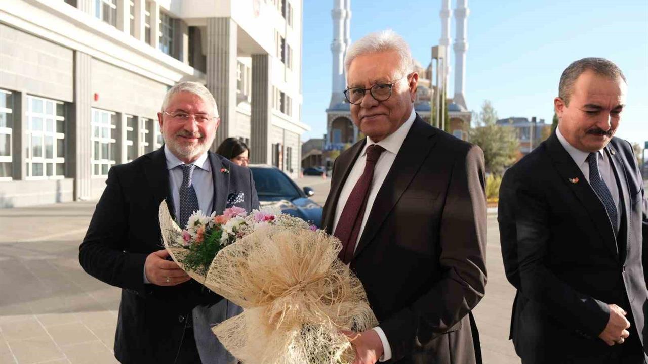 Çorum'da Pakistan Büyükelçisi Junaid: "Gerçek dost zor zamanda belli olur."