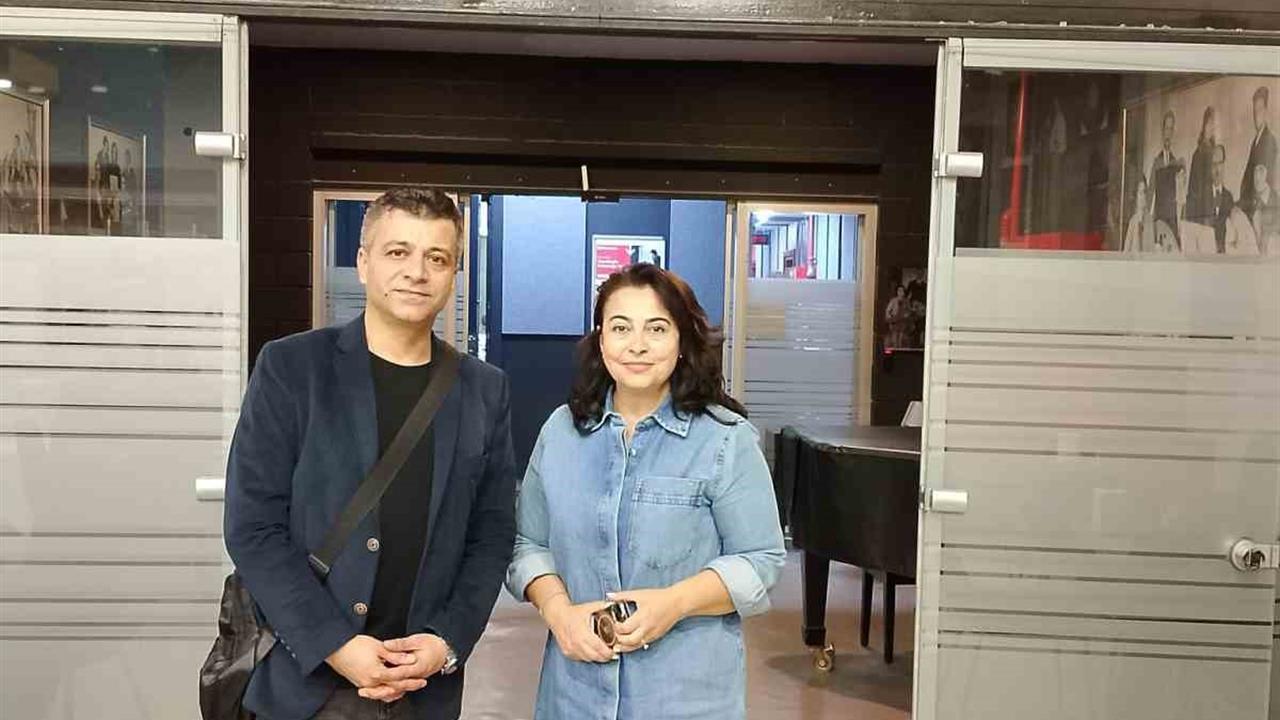 Balıkesir'de Tuncay Okay, Öğretmenler Günü Haftası'nda TRT Radyo'da yer aldı.