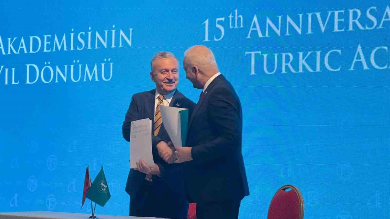 Erzincan Binali Yıldırım Üniversitesi ile Türk Akademisi arasında protokol imzalandı.