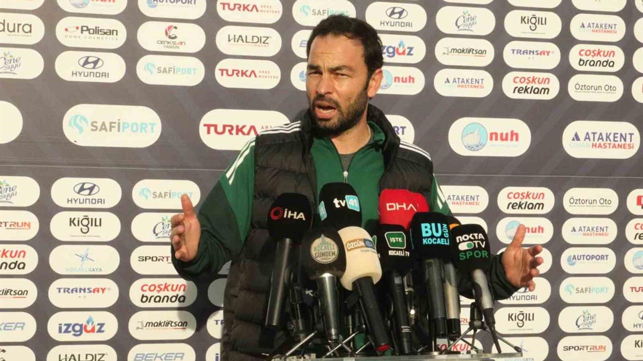 Kocaeli'nde Selçuk İnan, Oyuncu Ödemeleri ve Takım Performansı Hakkında Konuştu