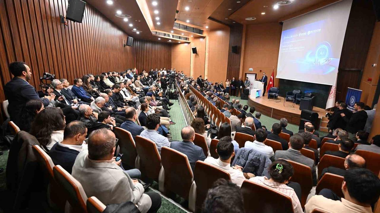 Bursa'da Geleceğin Üretim Teknolojileri Zirvesi BUTEKOM'da Gerçekleştirildi