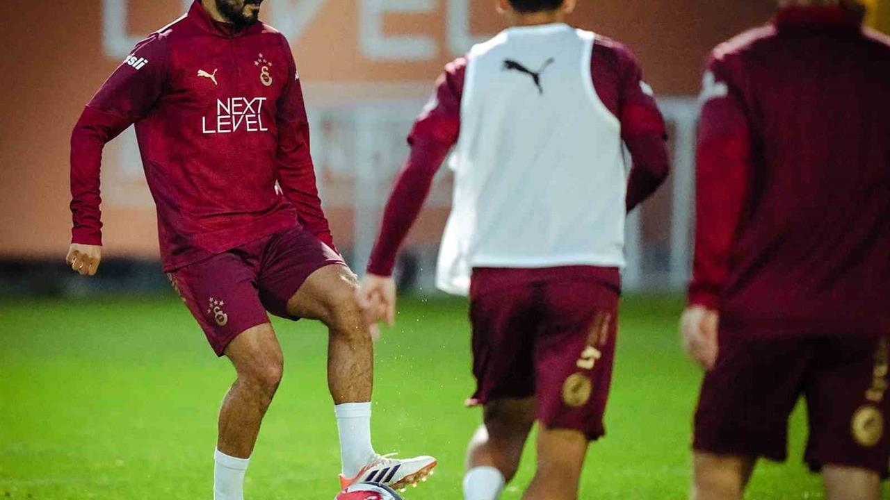 Galatasaray İstanbul'da Gençlerbirliği Maçı İçin Hazırlıklarını Sürdürüyor