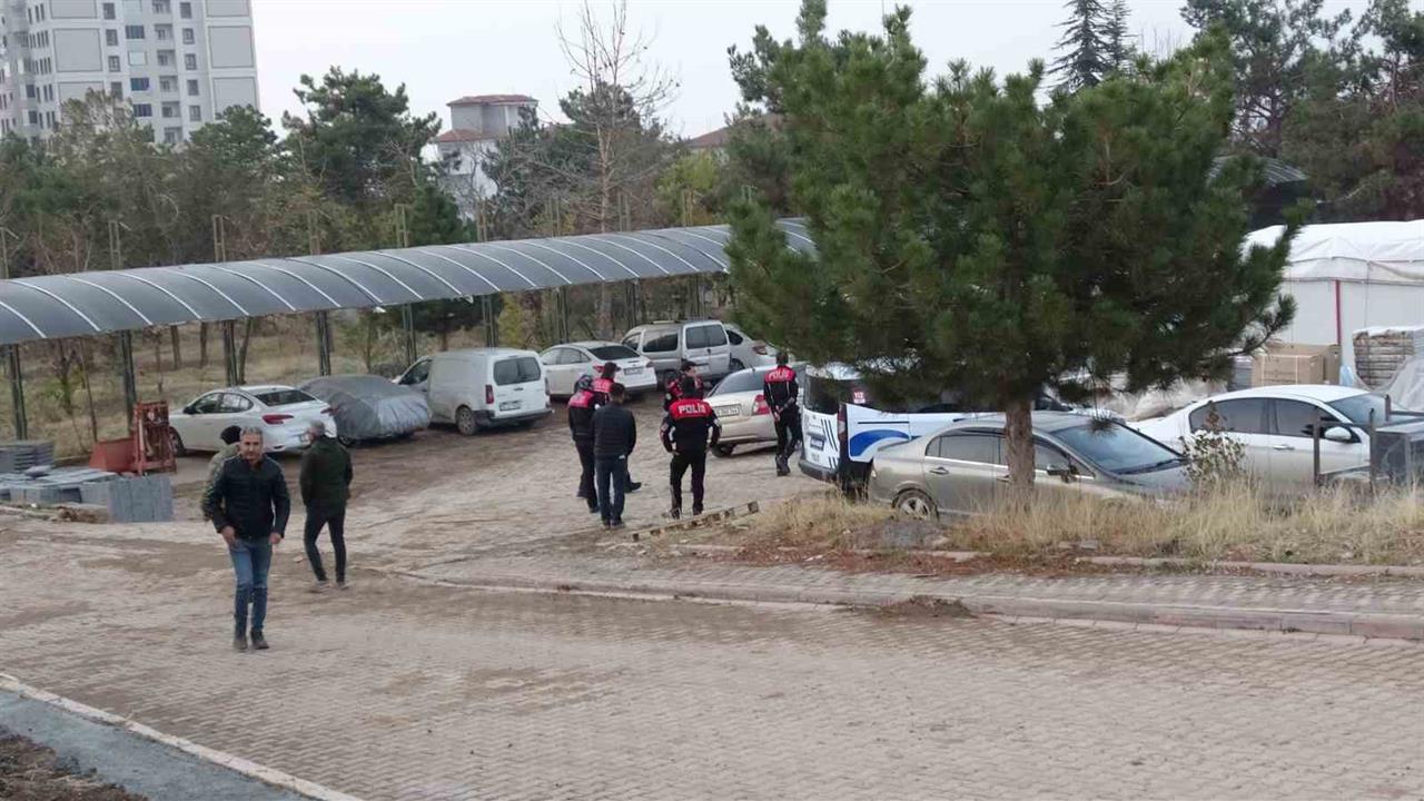 Malatya Battalgazi'de Şantiyede Çıkan Kavgada İki Kişi Yaralandı