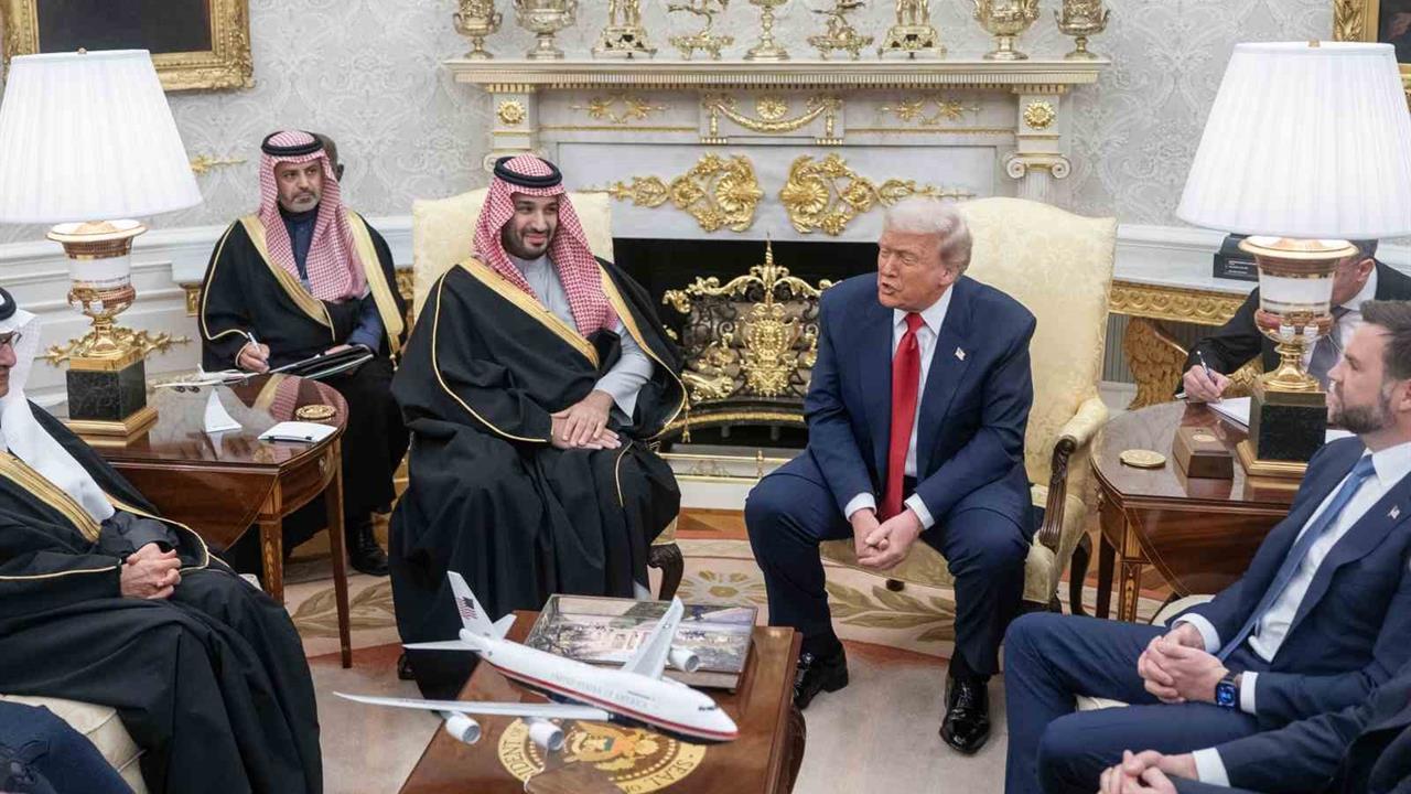 Washington'da Trump, Kaşıkçı cinayetindeki sorumluluğu Veliaht Prens Salman'dan uzak tuttu.