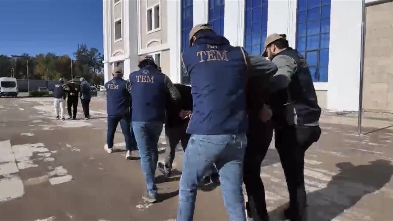 Adıyaman'da DEAŞ'a Yönelik Şafak Operasyonunda 2 Şüpheli Tutuklandı