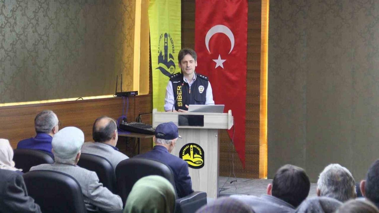 Bayburt'ta Dolandırıcılık Yöntemlerine Karşı Eğitim Düzenlendi