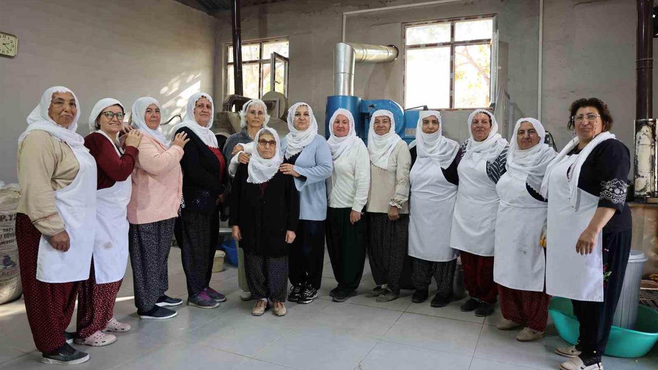 Elazığ Ağın'daki Kadın Kooperatifi, Ürettiği Leblebiyle Ülke Genelinden Talep Görüyor.