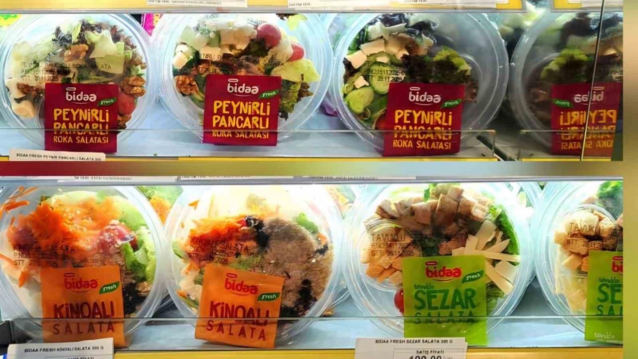 Bursa'da Düşük Kalorili Salata Menülerine Olan Talep Artıyor