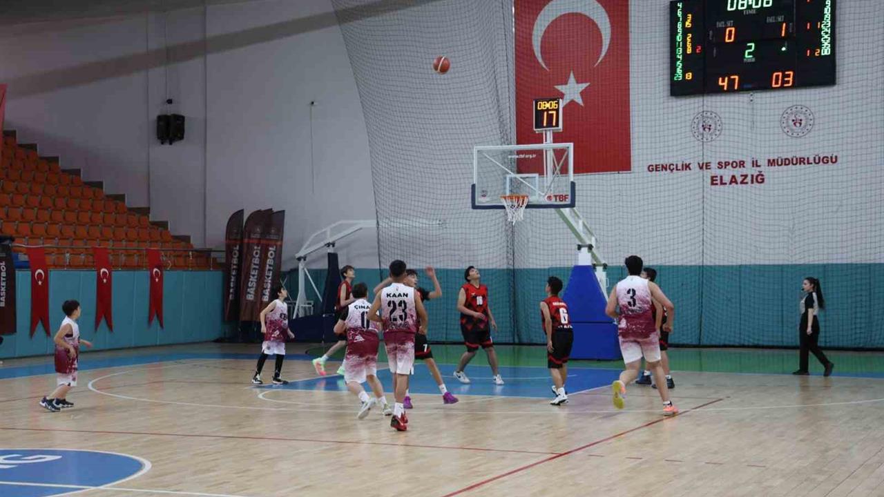 Elazığ'da 9 Gün Süren U-16 Basketbol Liginde Ödüller Sahiplerini Buldu