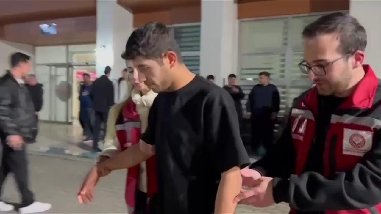 Zonguldak Bülent Ecevit Üniversitesi Alaplı MYO Yurdu'nda Gerçekleştirilen Deprem Tatbikatında Öğrenciler Kurtarıldı