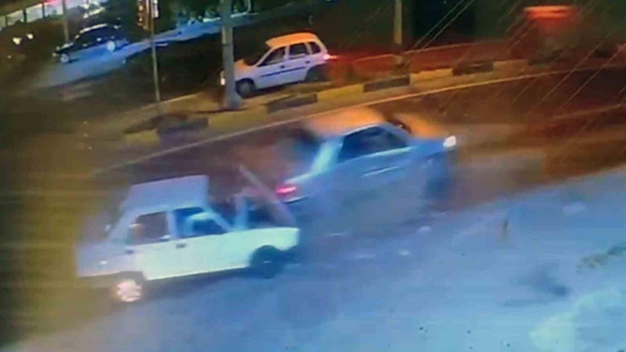 Muğla Yatağan'da Meydana Gelen Trafik Kazasında İki Kişi Yaralandı