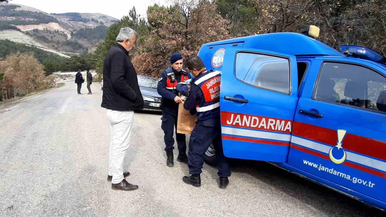 Bolu Mudurnu'da Traktörün Devrilmesi Sonucu 1 Kişi Hayatını Kaybetti, 1 Kişi Yaralandı