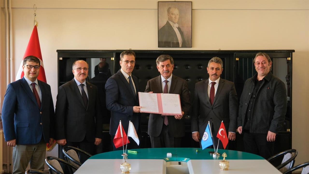 Erzincan'da Su İhtisas Organize Sanayi Bölgesi Fizibilite Raporu İmzalandı