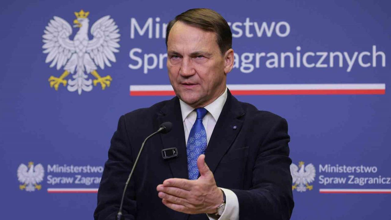 Polonya, Rusya'nın Ülkedeki Son Konsolosluğunu Kapatma Kararı Aldı