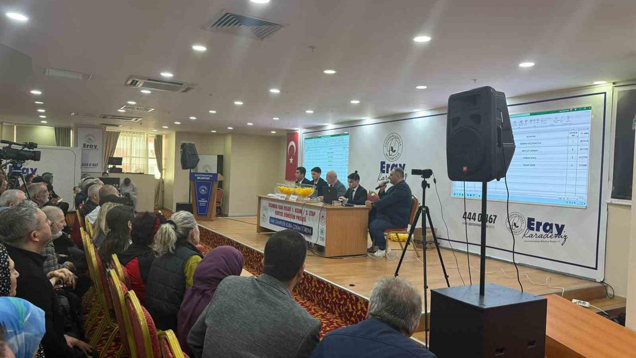 Gaziosmanpaşa'da Kentsel Dönüşüm Projesi Kapsamında Hak Sahipleri Belirlendi